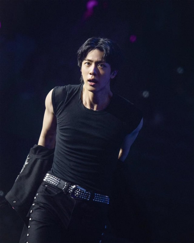 Jin-of-BTS-Sets-New-Records-with-Solo-Tour